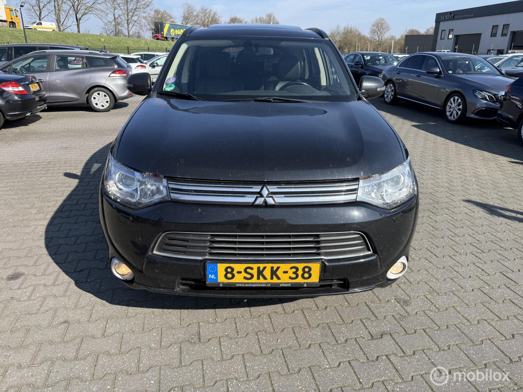 Foto van MITSUBISHI MITSUBISHI OUTLANDER
