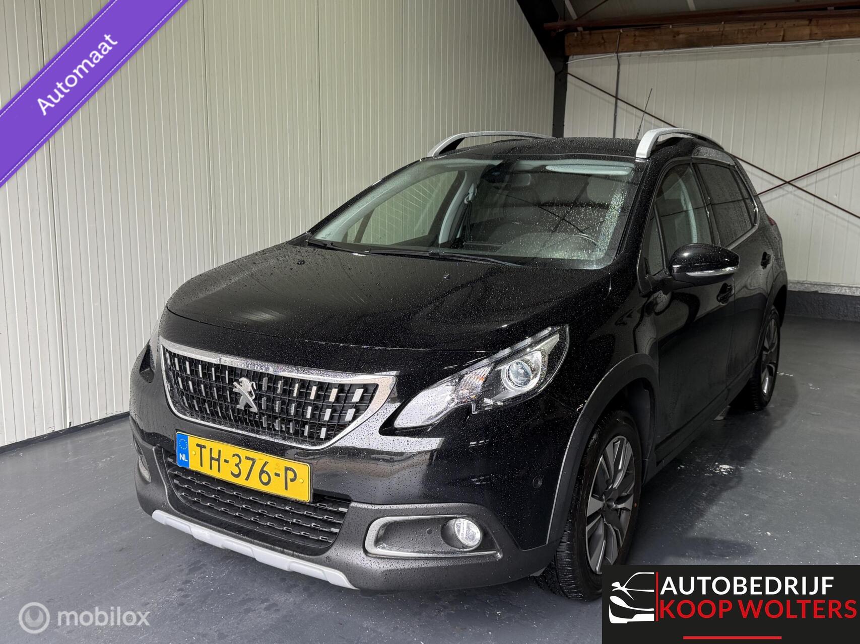 Peugeot 2008 1.2  Allure Pano Camera 2018 Automaat 2018 - voorkant