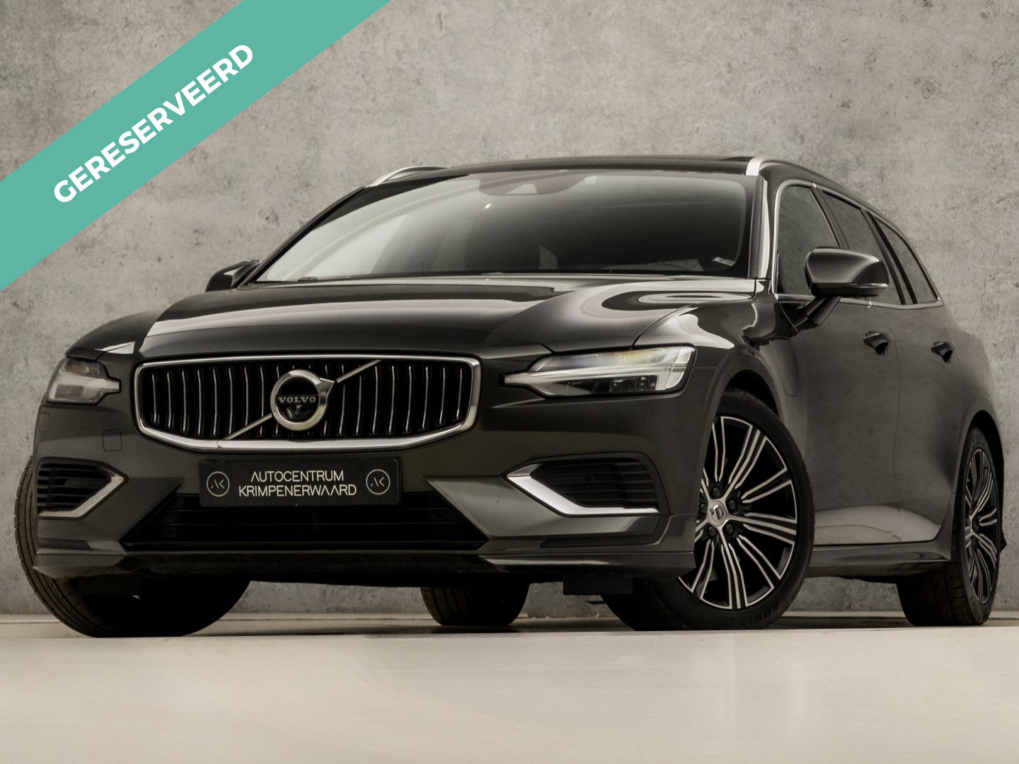 Volvo V60 2.0 T8 Twin Engine AWD R-Design 2019 - voorkant
