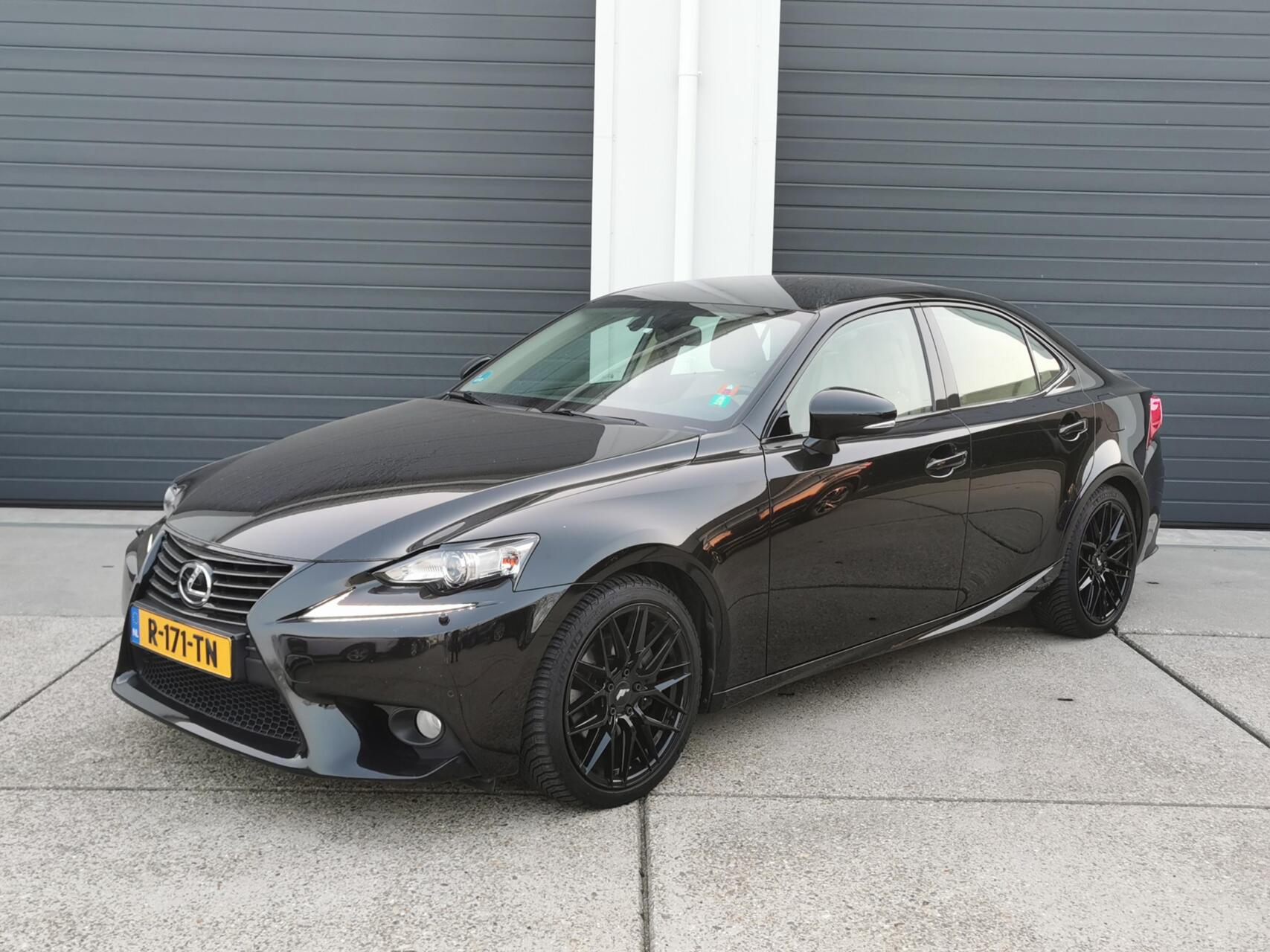 Foto van LEXUS LEXUS IS300H