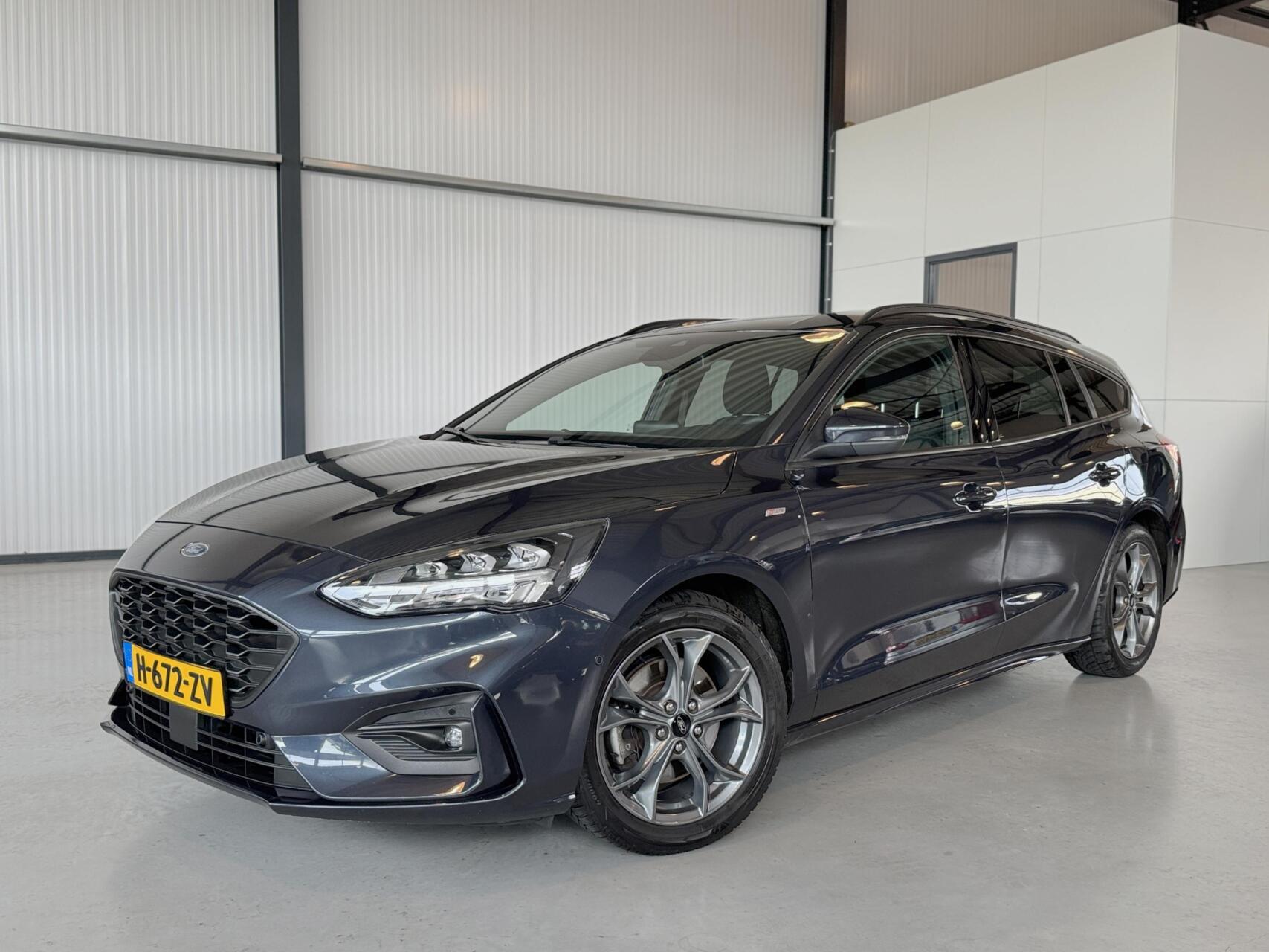 Ford Focus 1.0 EcoBoost ST Line Business 2020 - voorkant