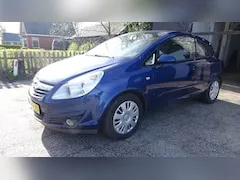 Opel Corsa 1.2-16V Essentia 2007 - voorkant