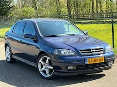 Opel Astra 1.6-16V Elegance 2001 - voorkant
