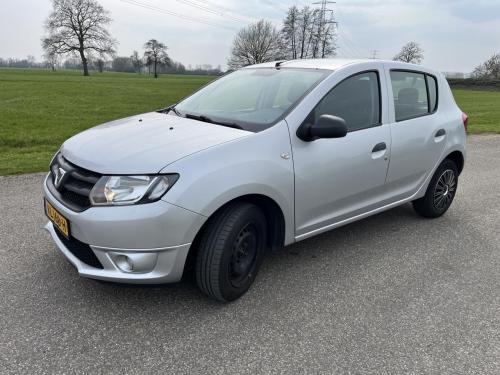 Dacia Sandero 0.9 TCe Ambiance 2015 - voorkant
