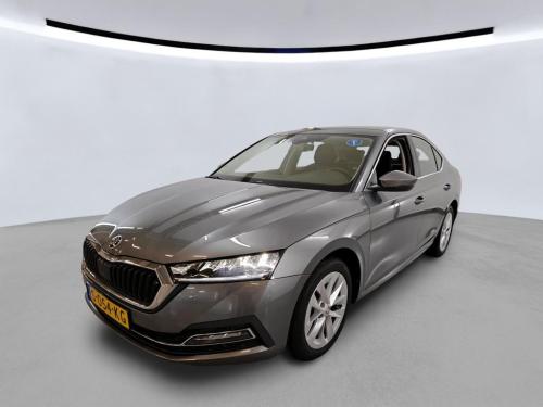 Skoda Octavia 1.0 e-TSI Business Edition 2023 - voorkant