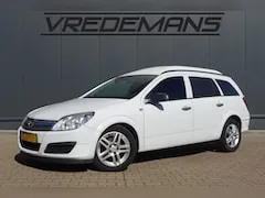 Opel Astra 1.7 CDTi Essentia 2008 - voorkant