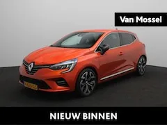 Renault Clio 1.6 E-Tech Hybrid 140 Intens 2022 - voorkant