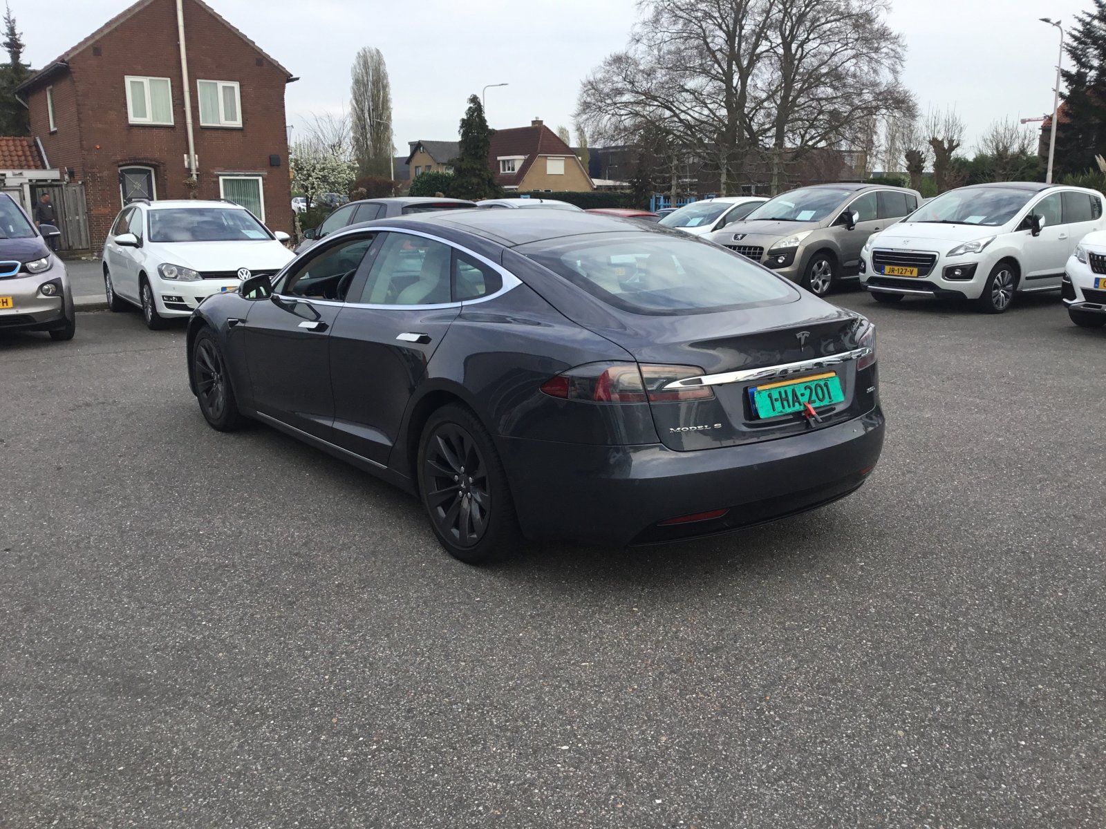 Inspectiefoto van Tesla Model S