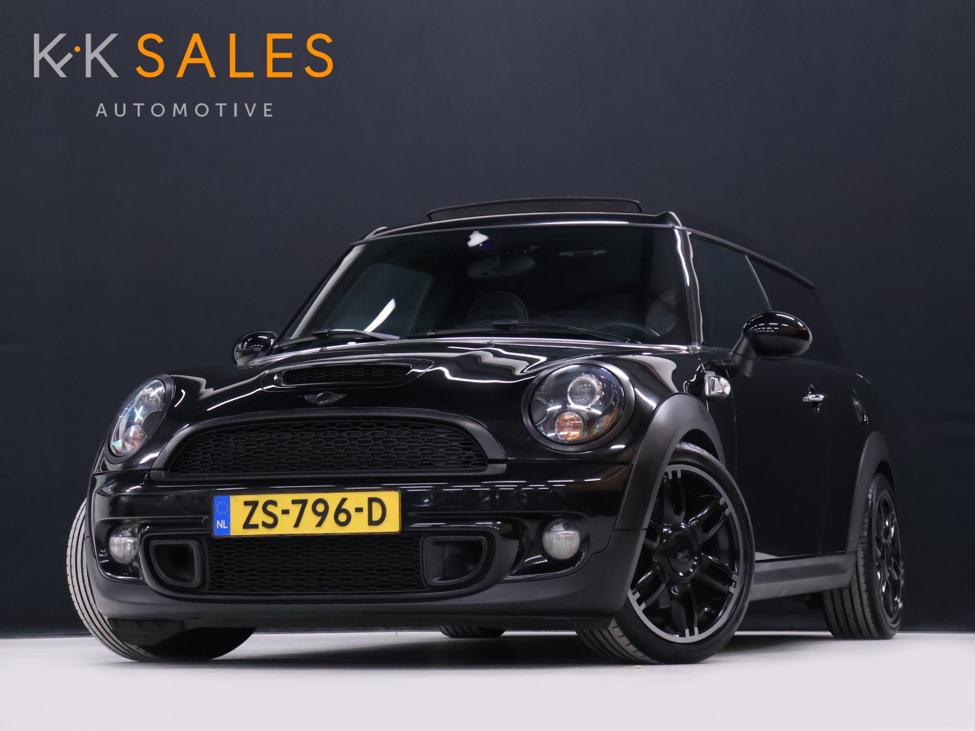Foto van MINI COOPER S CLUBMAN