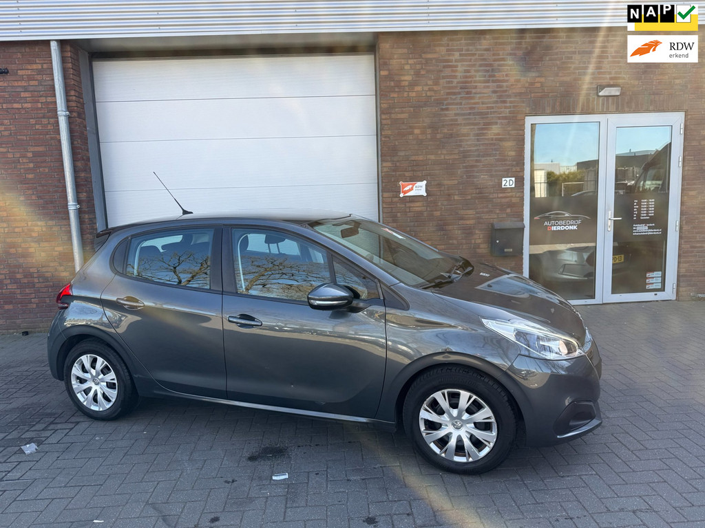 Peugeot 208 1.2 PureTech Blue Lion 2016 - voorkant