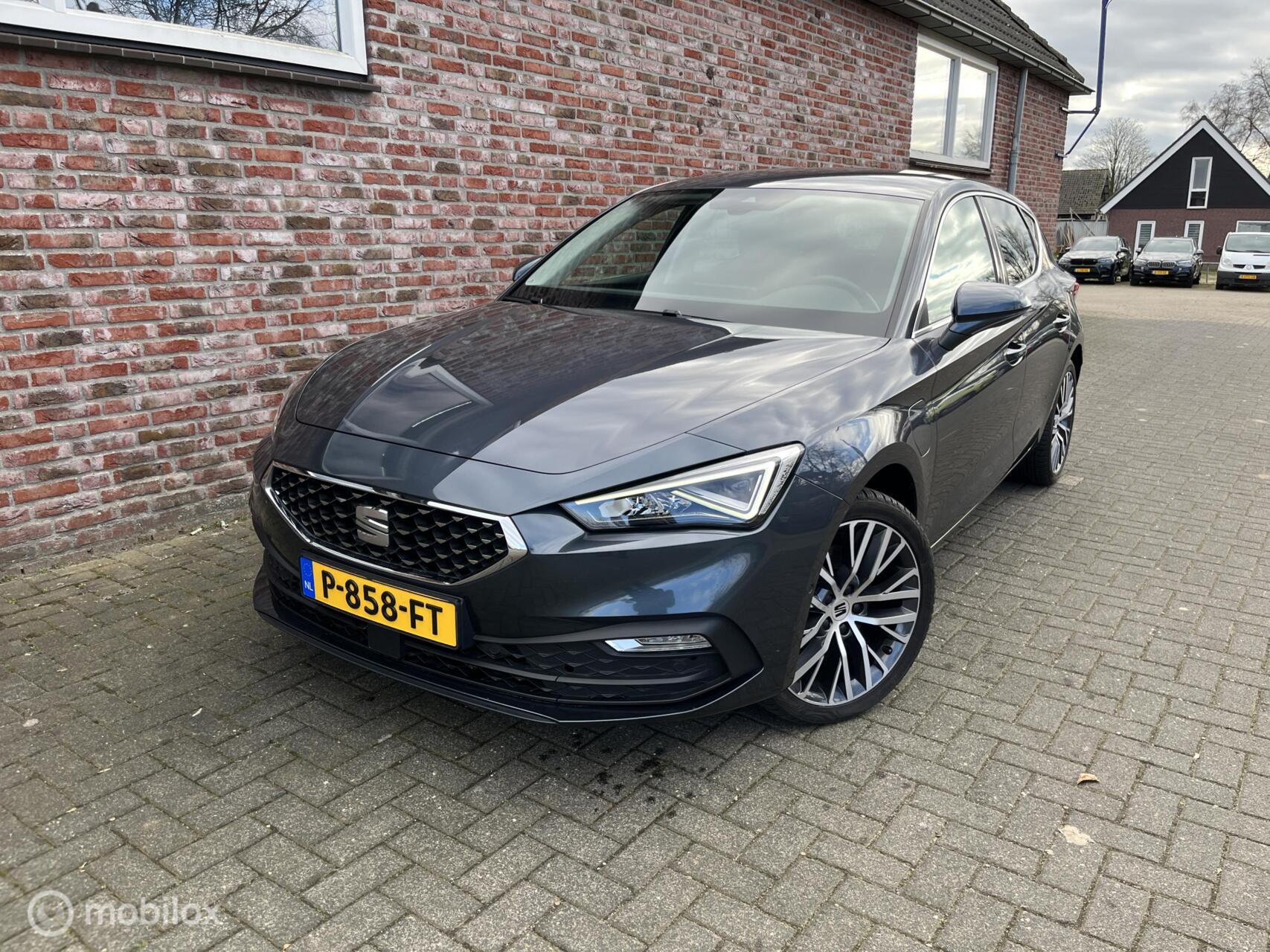 Seat Leon 1.4 TSI eHybrid PHEV FR Business Intense 2021 - voorkant