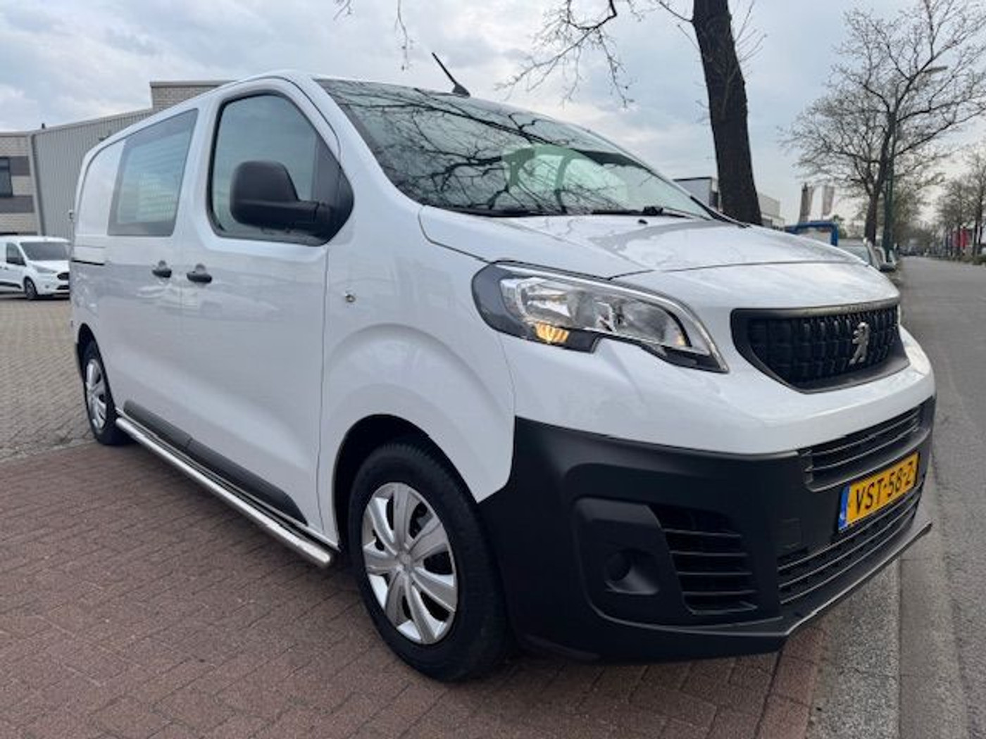 Foto van PEUGEOT EXPERT