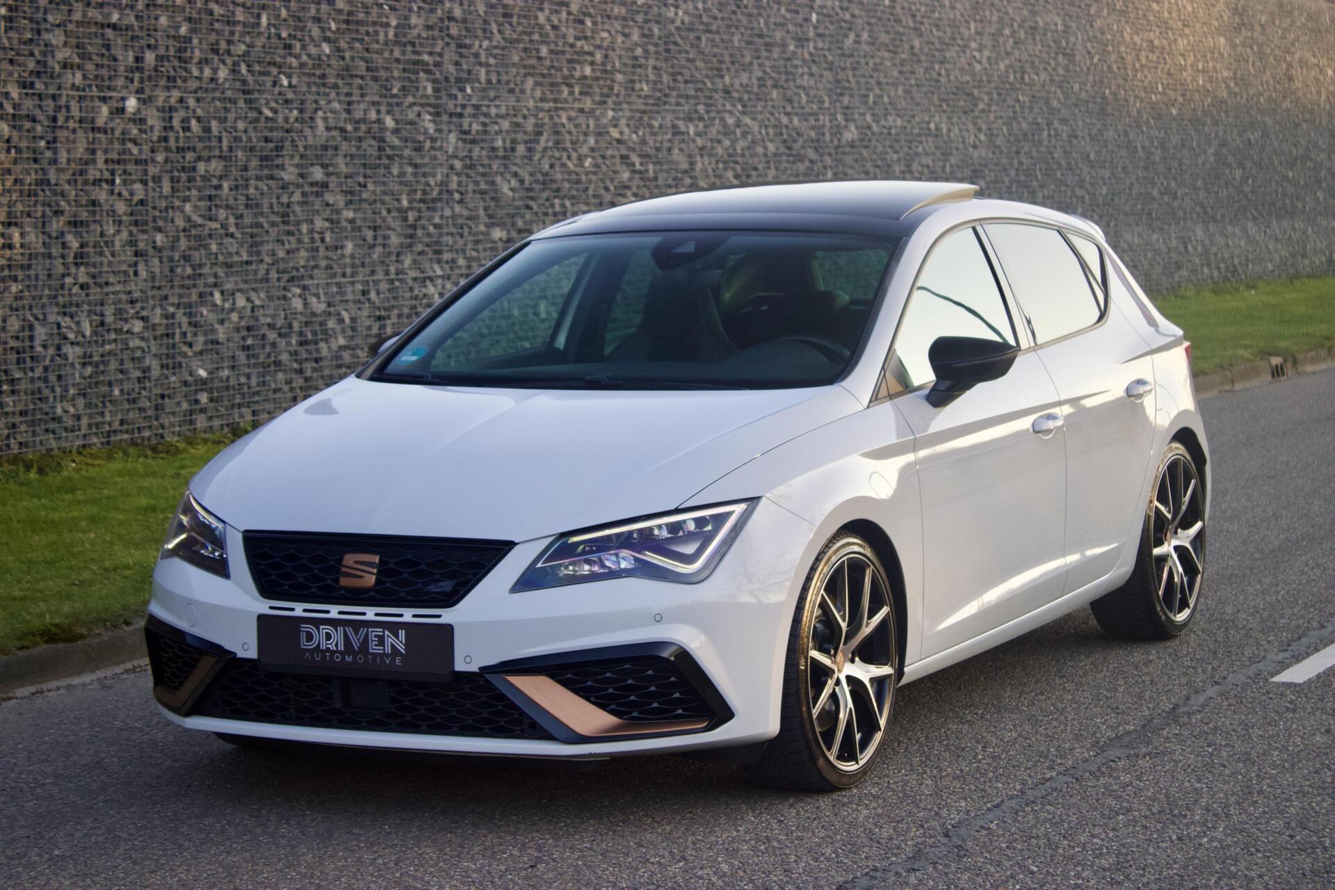 Seat Leon CUPRA 290 Ultimate|Pano - Camera - Beats-Kuipstoel 2020 - voorkant