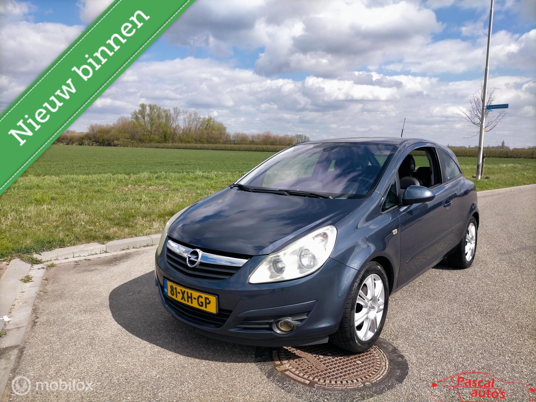 Opel Corsa 1.4-16V Vol automaat! half leer stoelstuurverw 2007 - voorkant