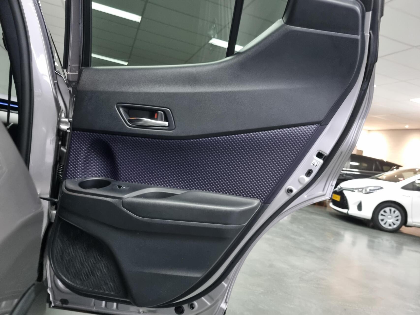Foto van Toyota Toyota C-hr