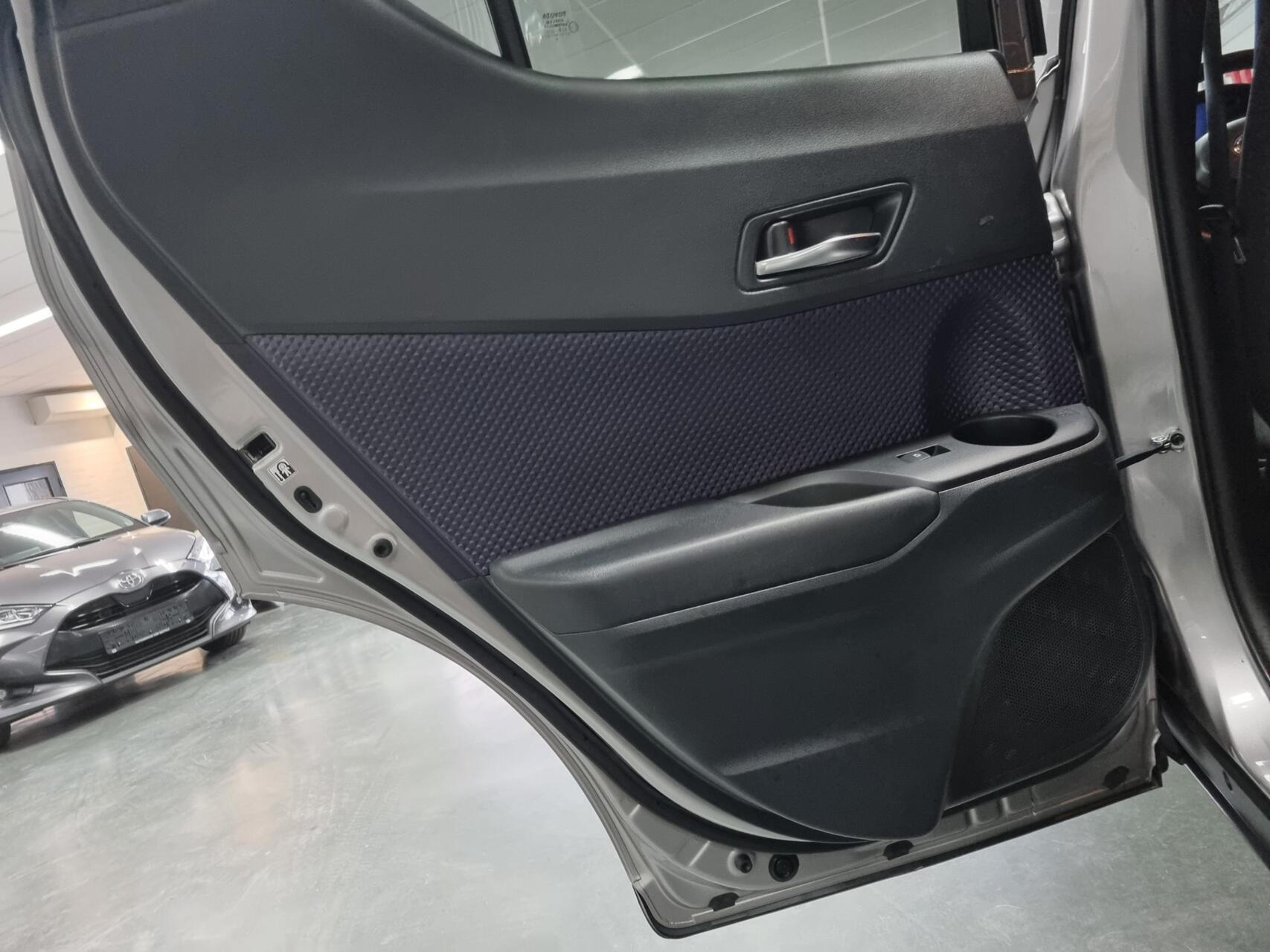 Foto van Toyota Toyota C-hr