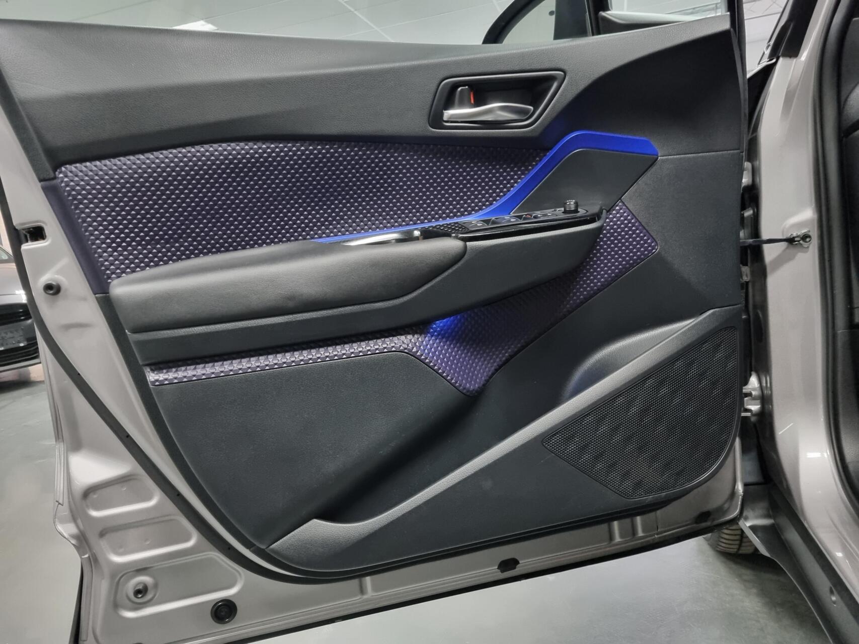 Foto van Toyota Toyota C-hr