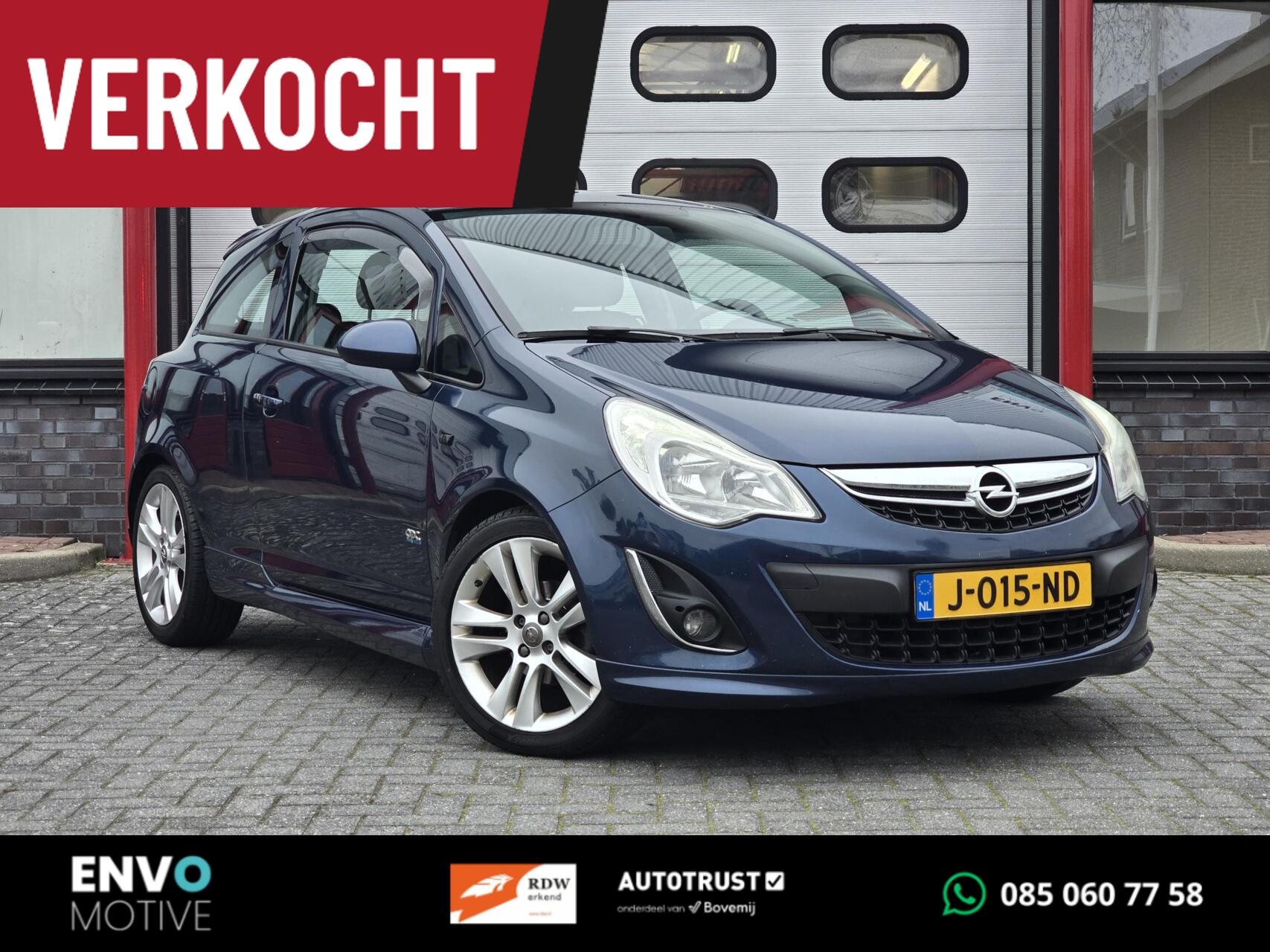 Opel Corsa 1.2-16V Cosmo OPC-pakket/Airco/Navi/Cruise/PDC 2012 - voorkant