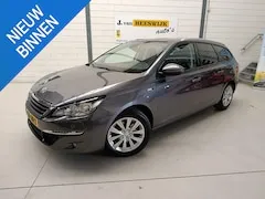 Peugeot 308 1.2 PureTech Style 2017 - voorkant