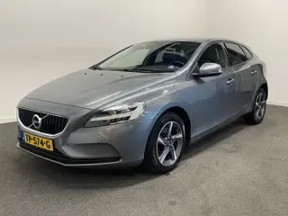 Volvo V40 2.0 T2 R-Design 2018 - voorkant