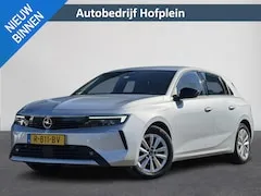 Opel Astra 1.2 Edition 2022 - voorkant