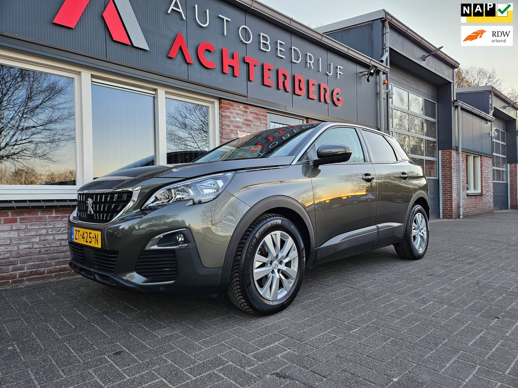 Peugeot 3008 1.2 PureTech Blue Lease Executive 2019 - voorkant