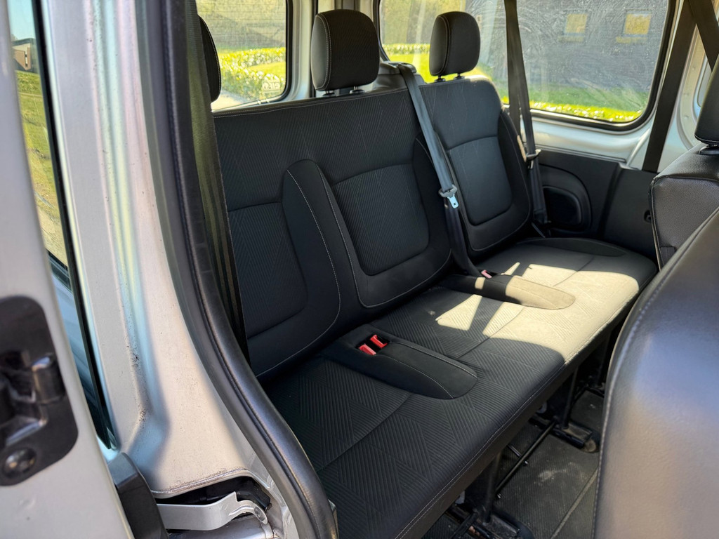Foto van Renault Trafic Passenger