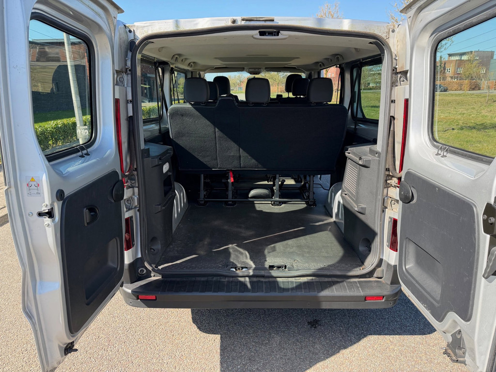 Foto van Renault Trafic Passenger