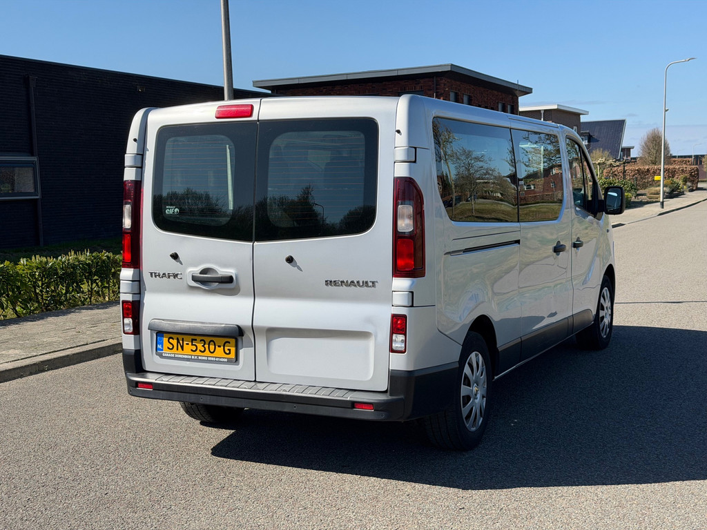 Foto van Renault Trafic Passenger