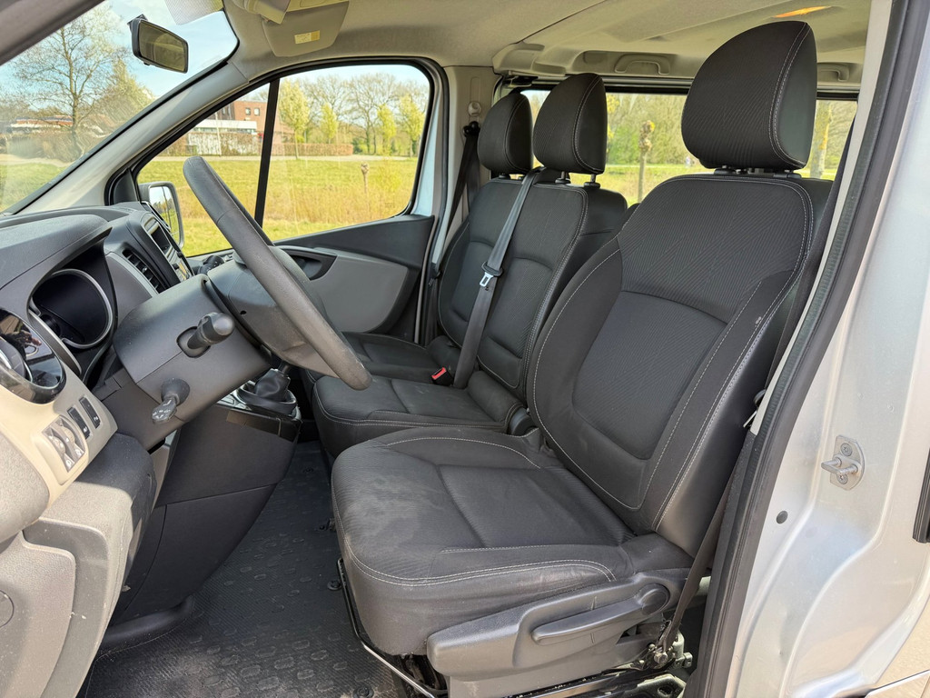 Foto van Renault Trafic Passenger