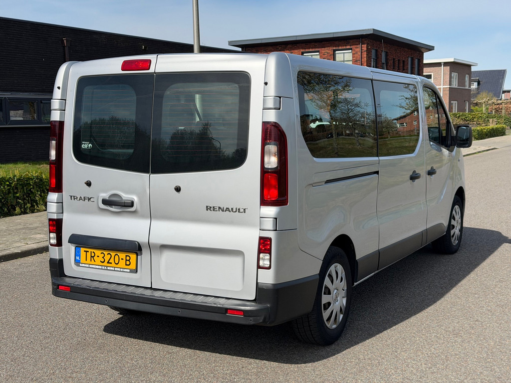 Foto van Renault Trafic Passenger