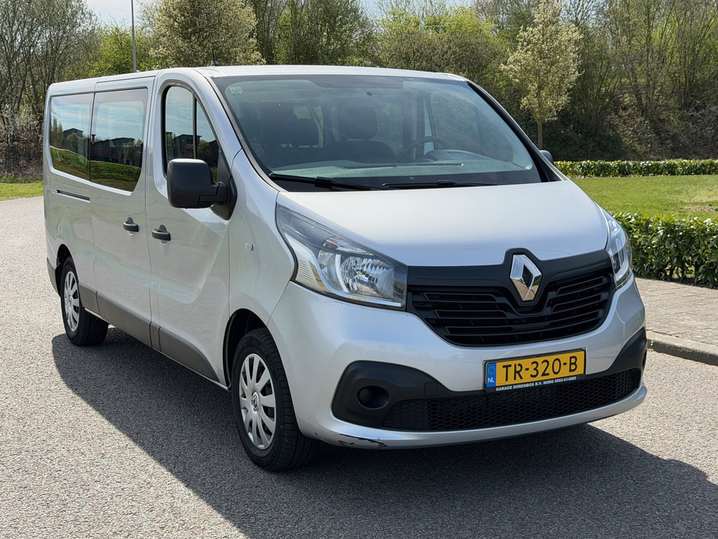 Foto van Renault Trafic Passenger