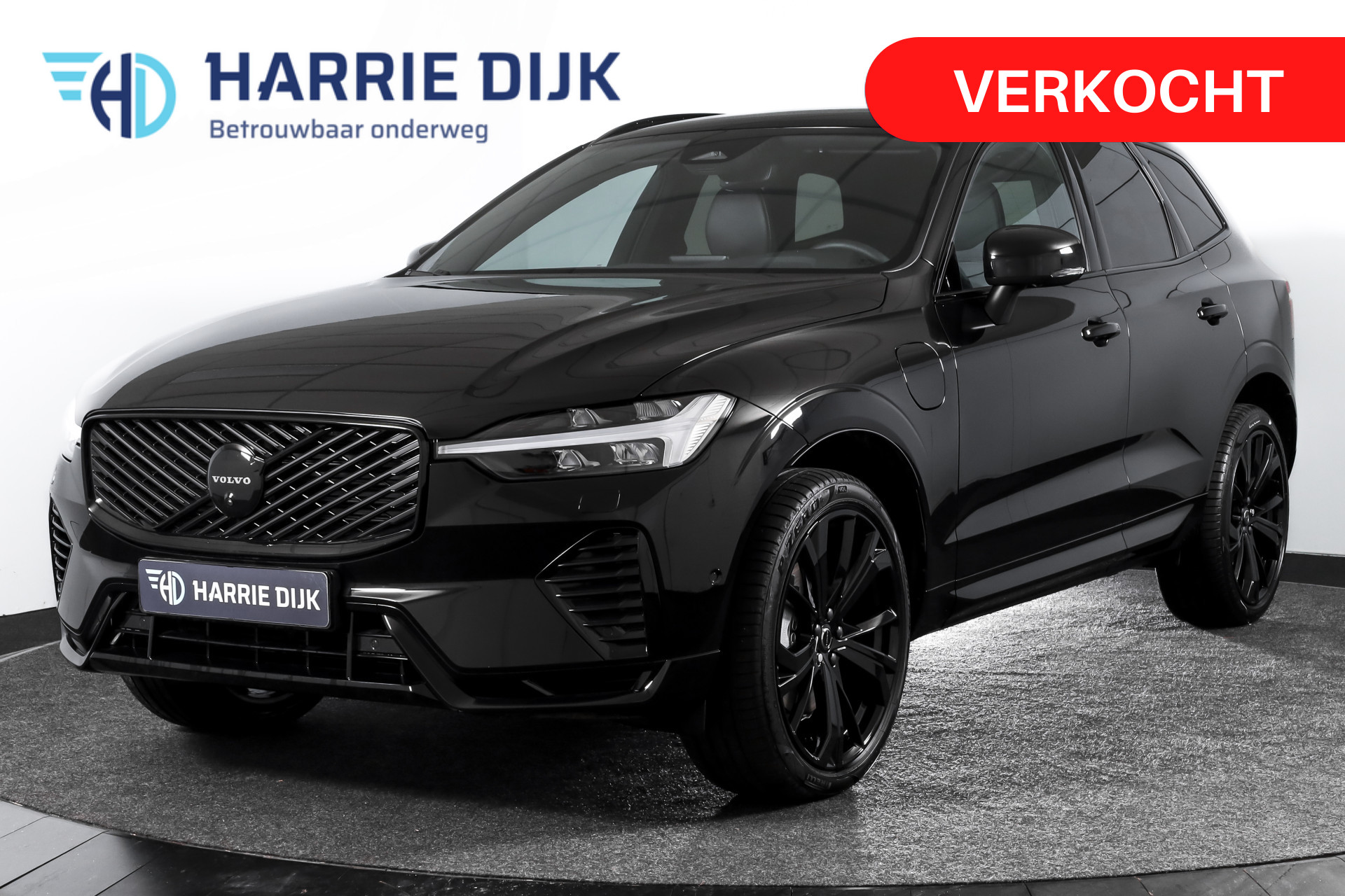 Volvo Xc60 2.0 T6 Plug-in hybrid AWD Plus Black Edition - Facelift MY26 2025 - voorkant