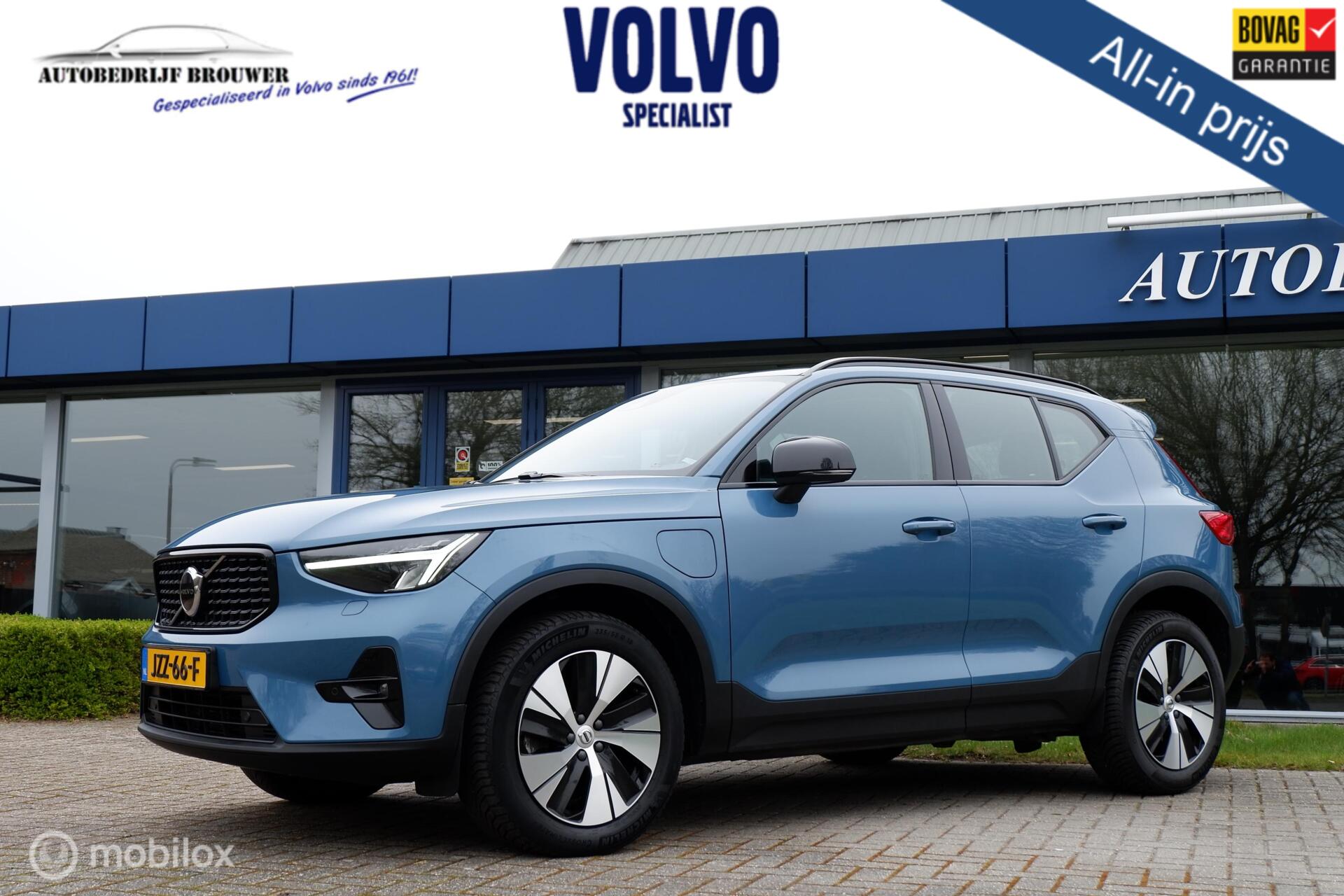 Volvo XC40 MY23 T4 RECHARGE PIH 211PK PLUS DARK | ACC | BLIS | CAMERA | LEDER 2022 - voorkant