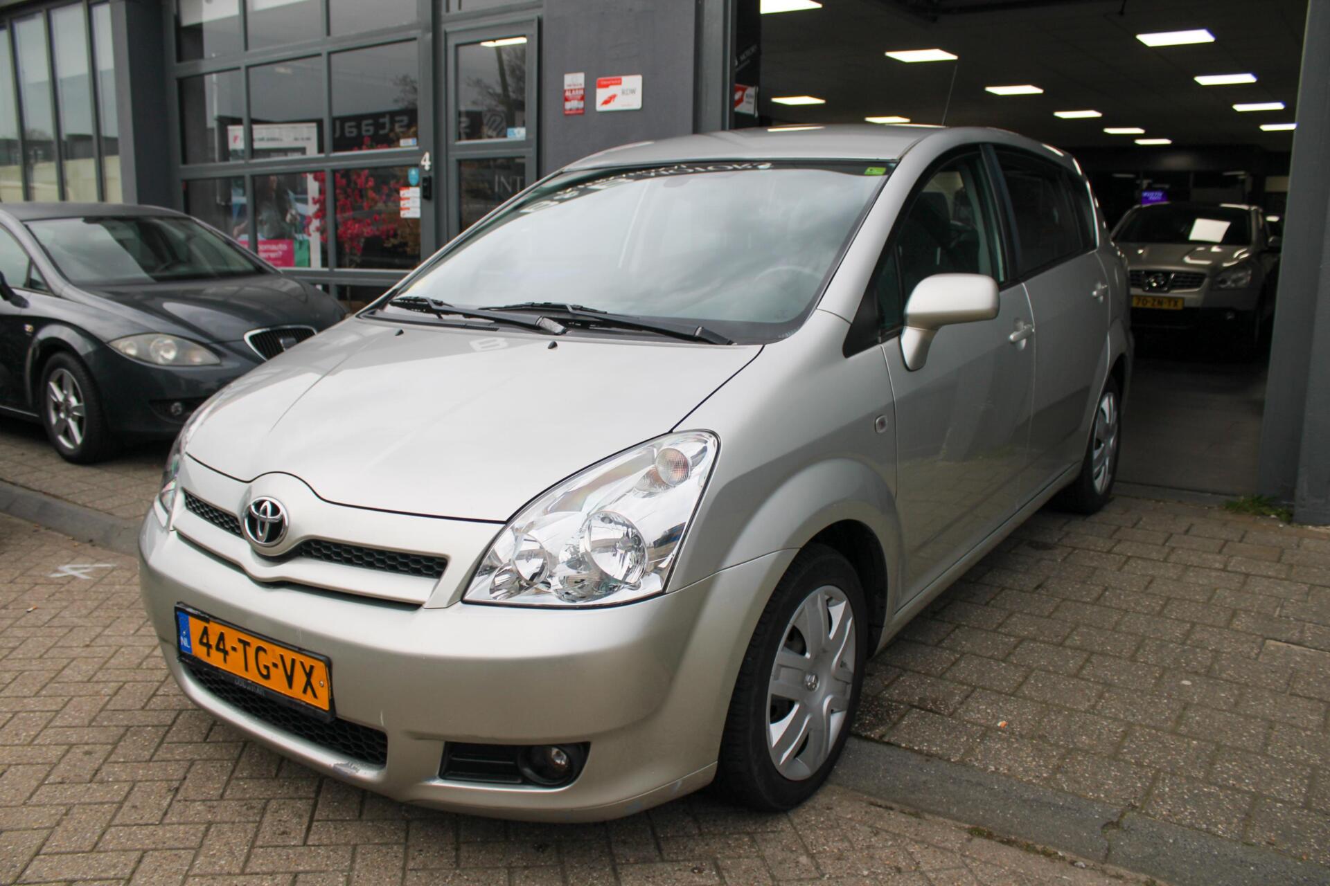 Foto van TOYOTA TOYOTA COROLLA VERSO