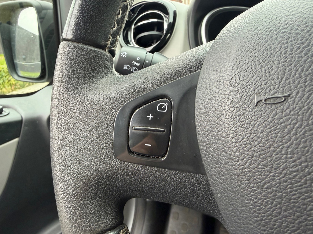 Foto van Renault Trafic Passenger