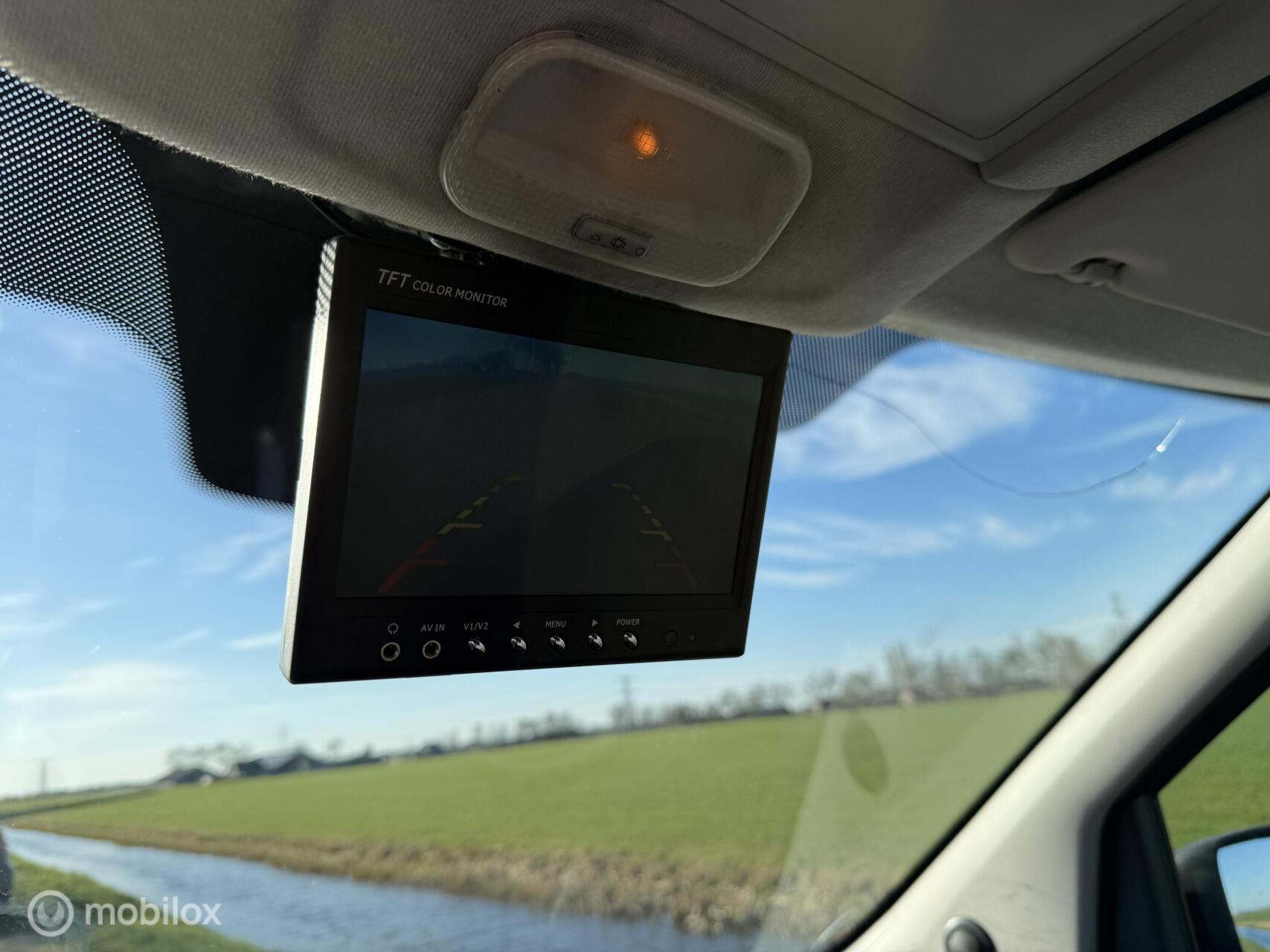 Foto van Peugeot Expert 229 L2h1 2.0hdif 16v-136 DC