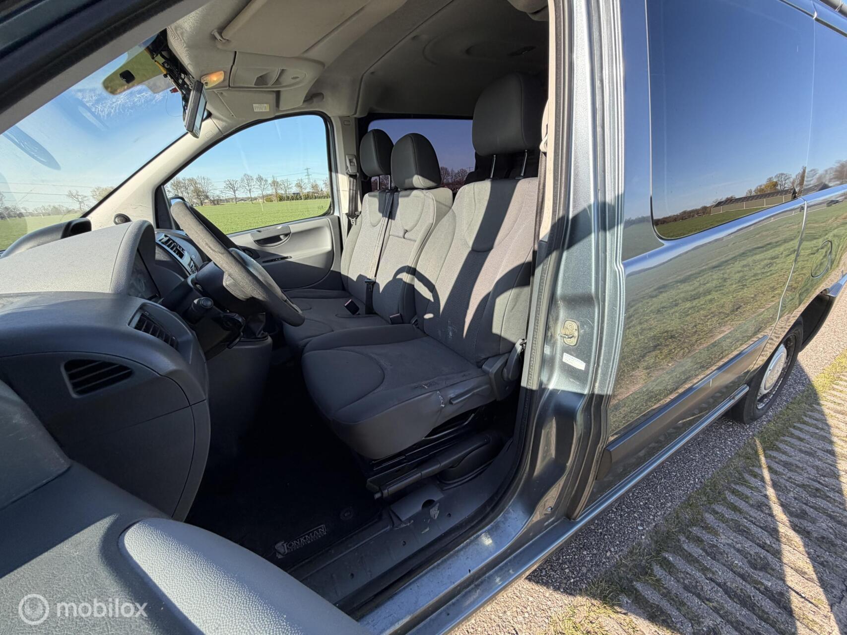 Foto van Peugeot Expert 229 L2h1 2.0hdif 16v-136 DC