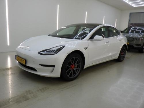 Tesla Model 3 Standard RWD Plus 60 kWh 2020 - voorkant