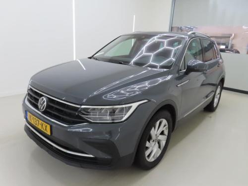 Volkswagen Tiguan 1.5 TSI Life Business 2021 - voorkant