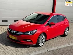Opel Astra 1.4 Innovation 2015 - voorkant