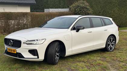 Volvo V60 2.0 T6 Recharge AWD Business Pro 2021 - voorkant