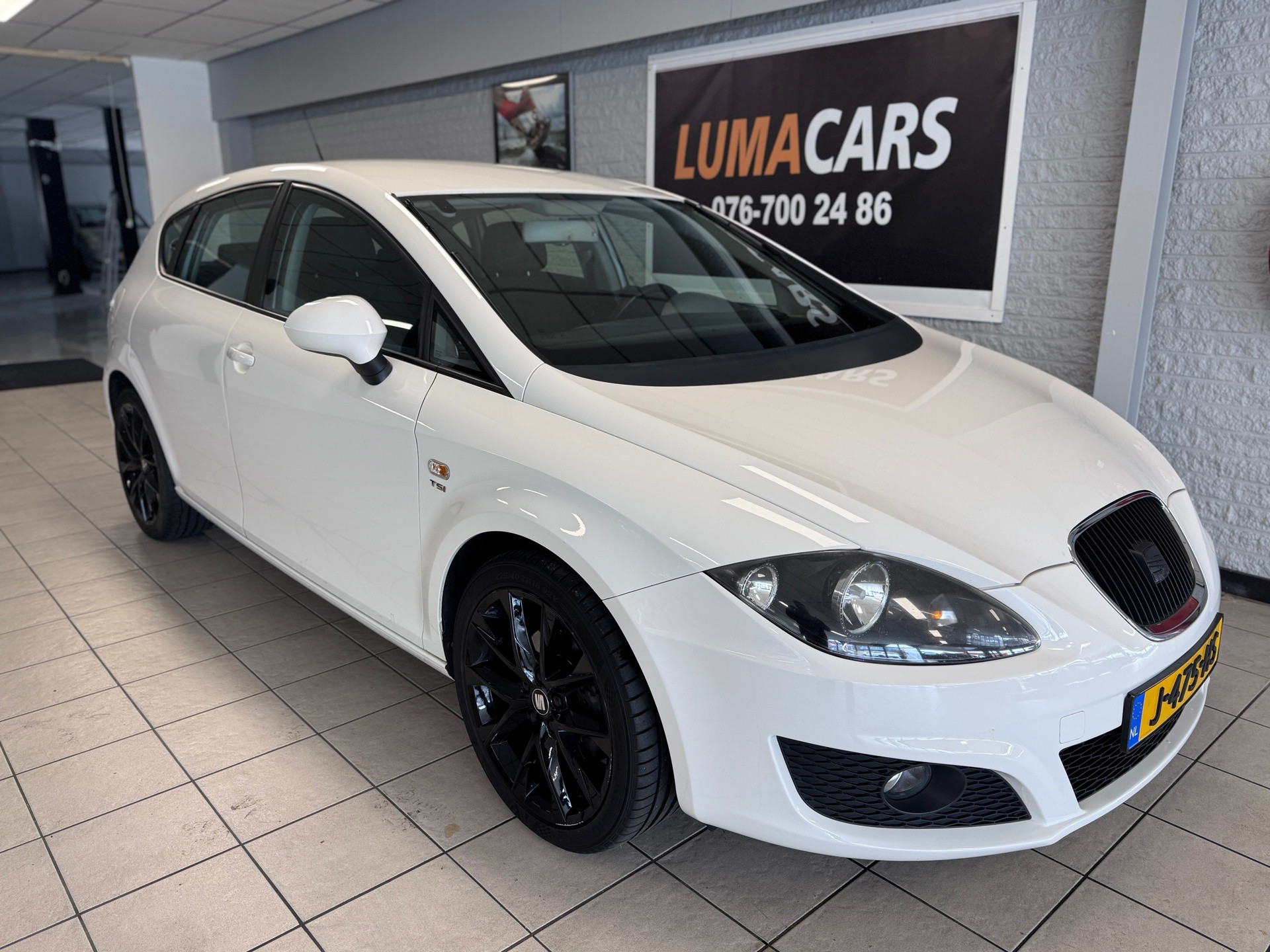 Seat Leon 1.4 TSI Sport | 5 deurs | Airco | 125pk | 2010 - voorkant