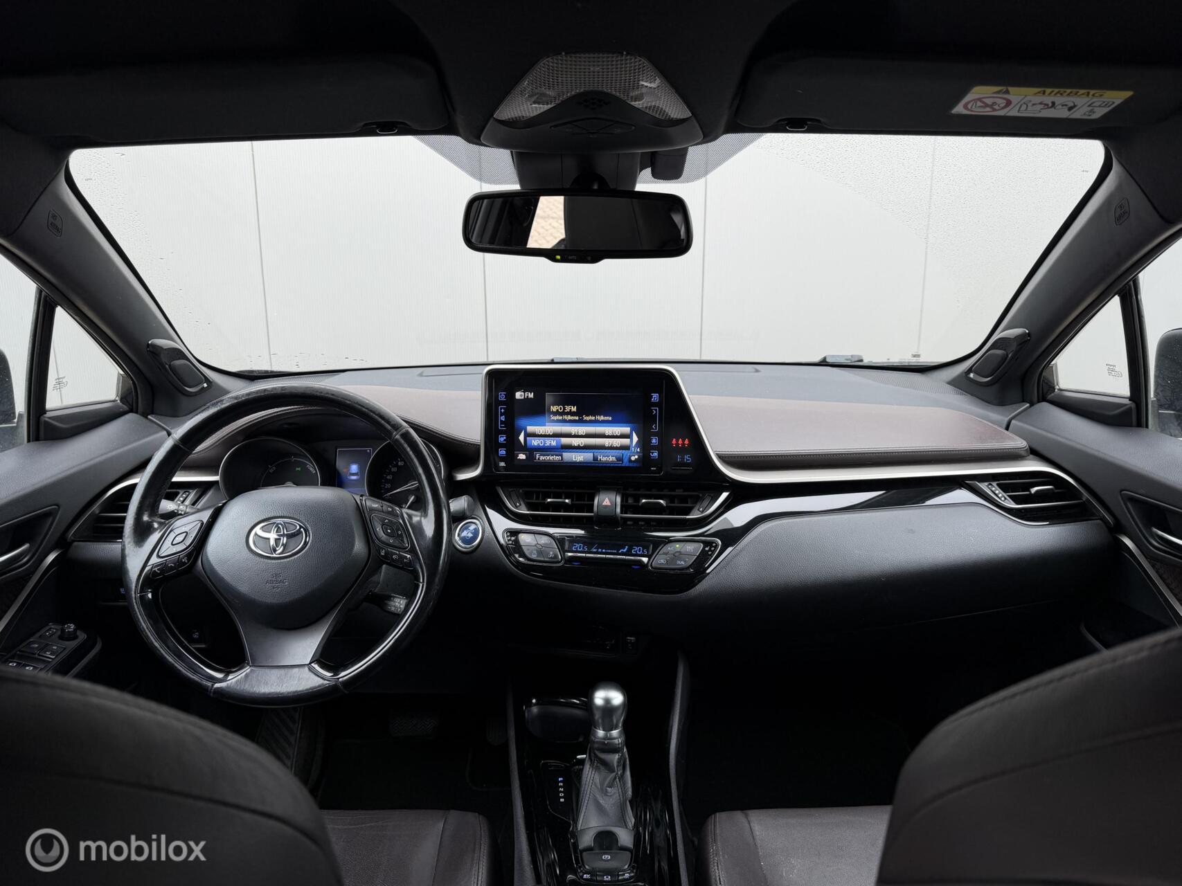 Foto van Toyota Toyota C-hr