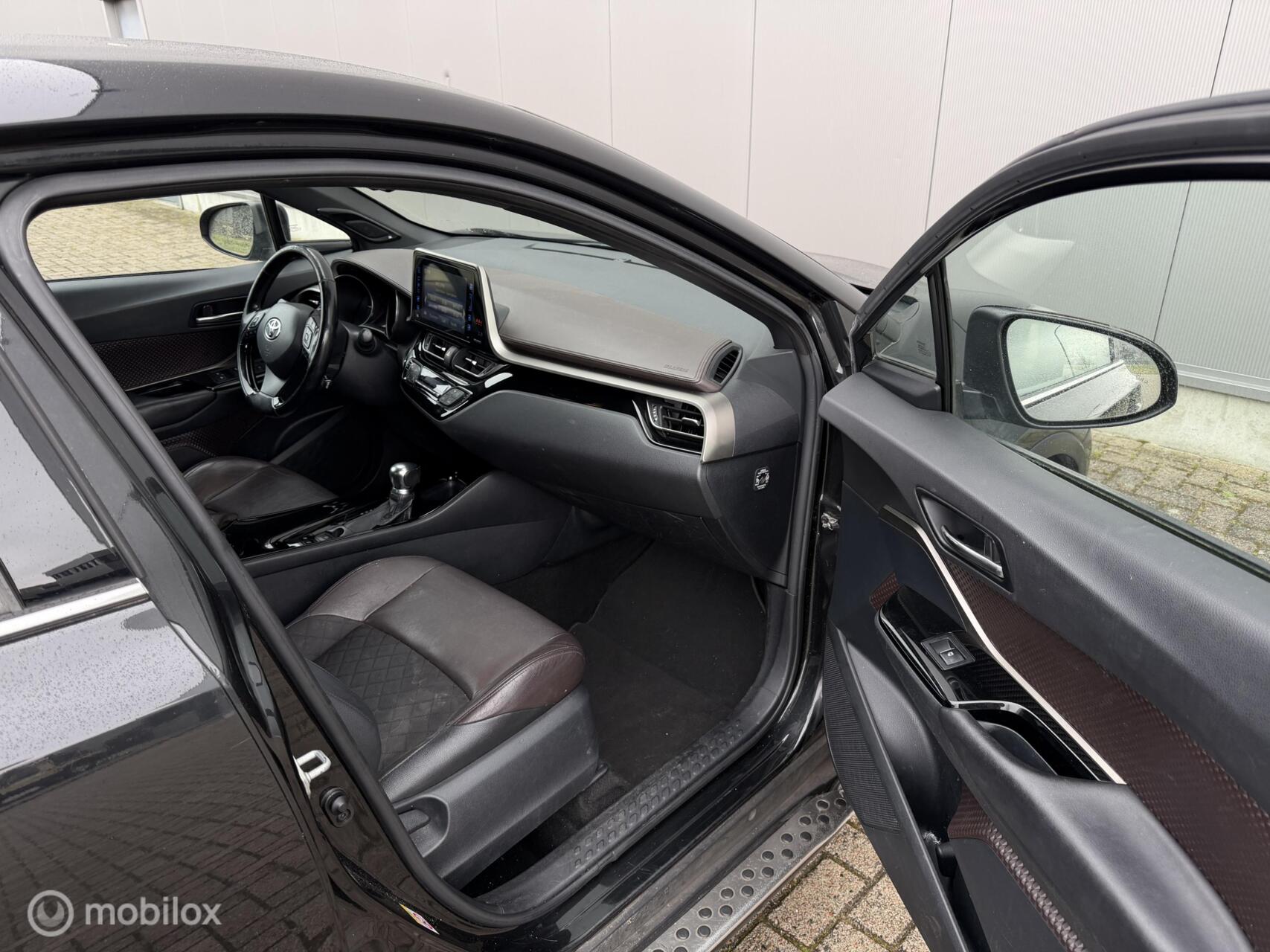 Foto van Toyota Toyota C-hr