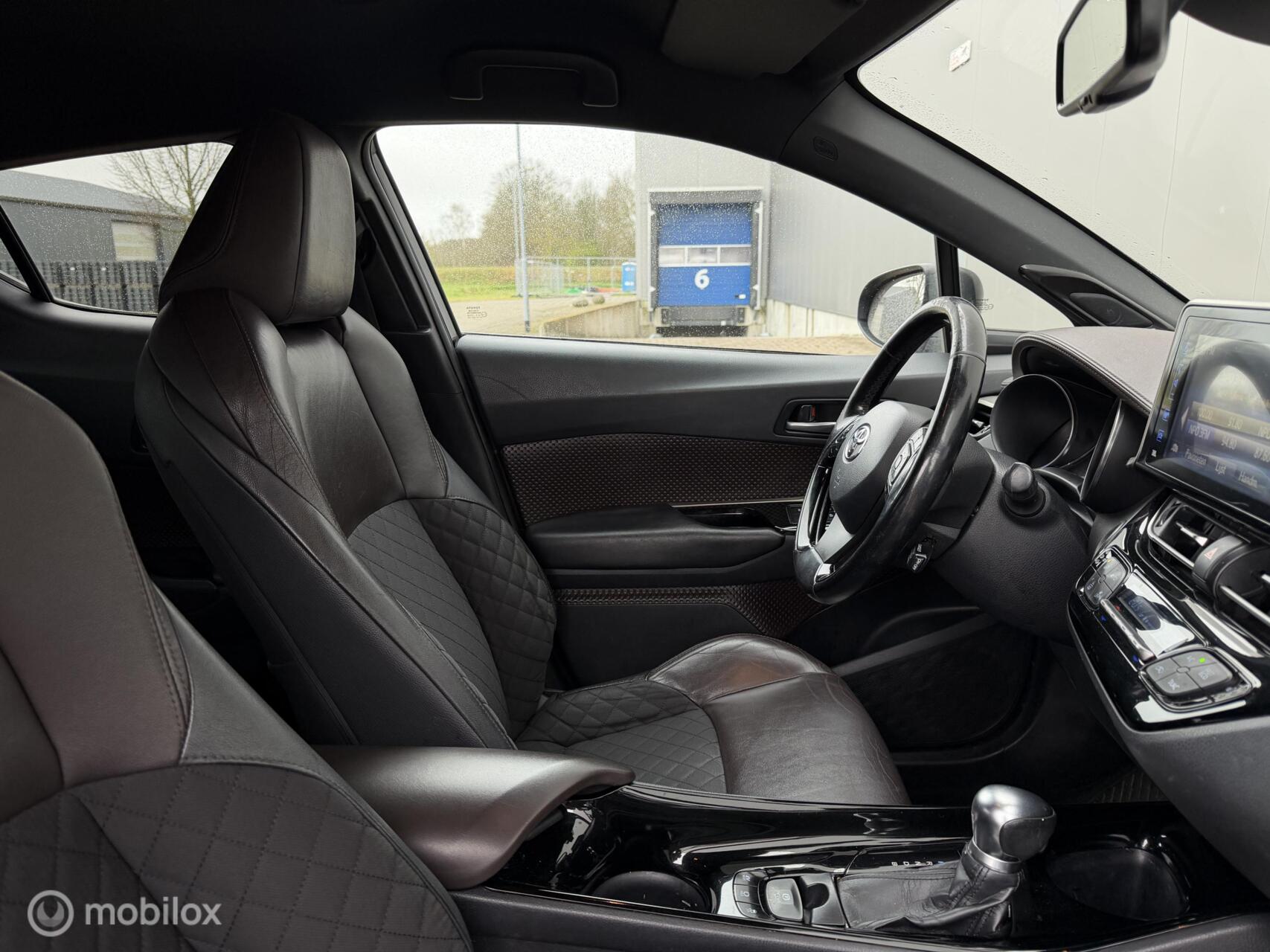 Foto van Toyota Toyota C-hr