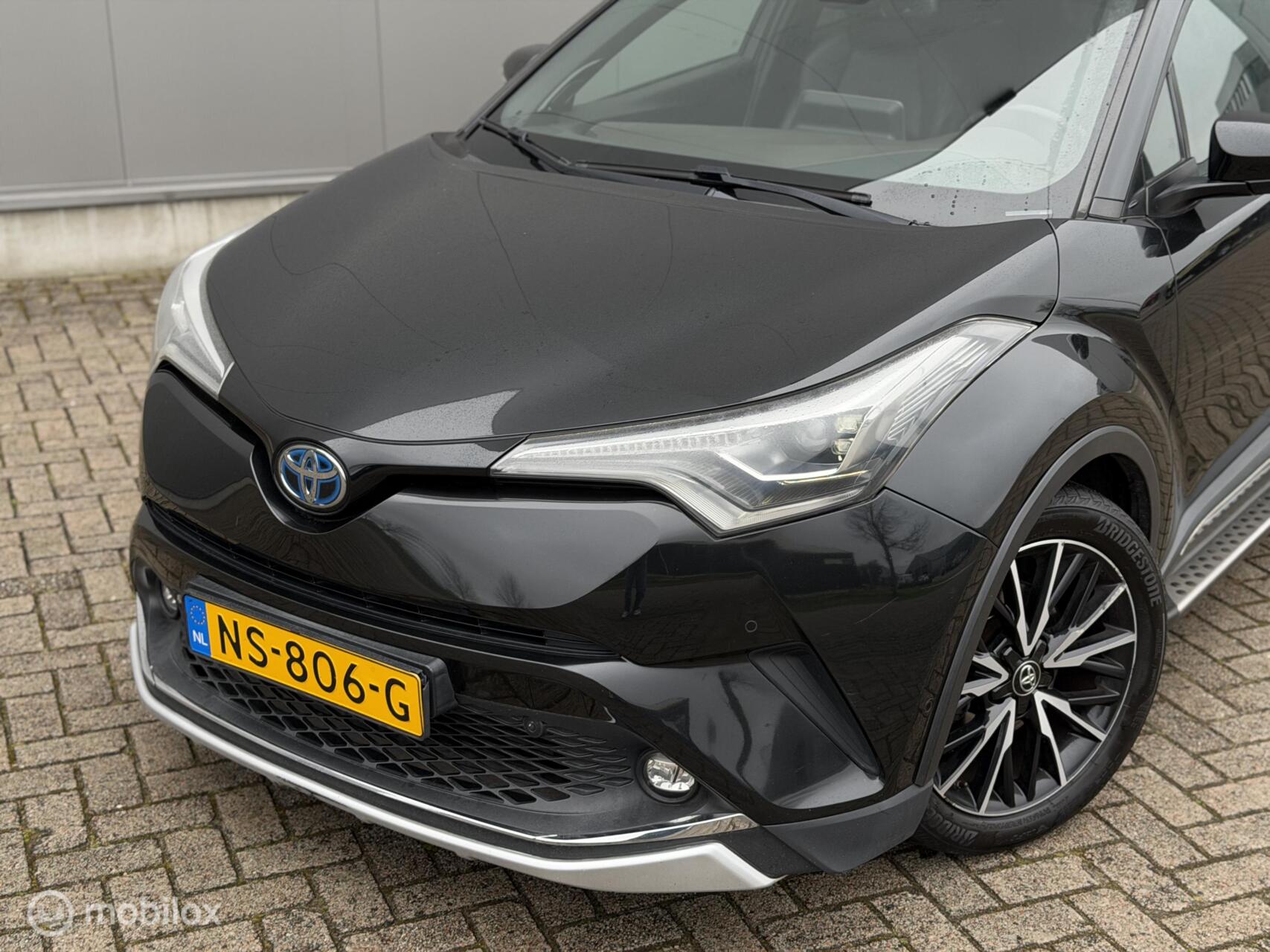 Foto van Toyota Toyota C-hr