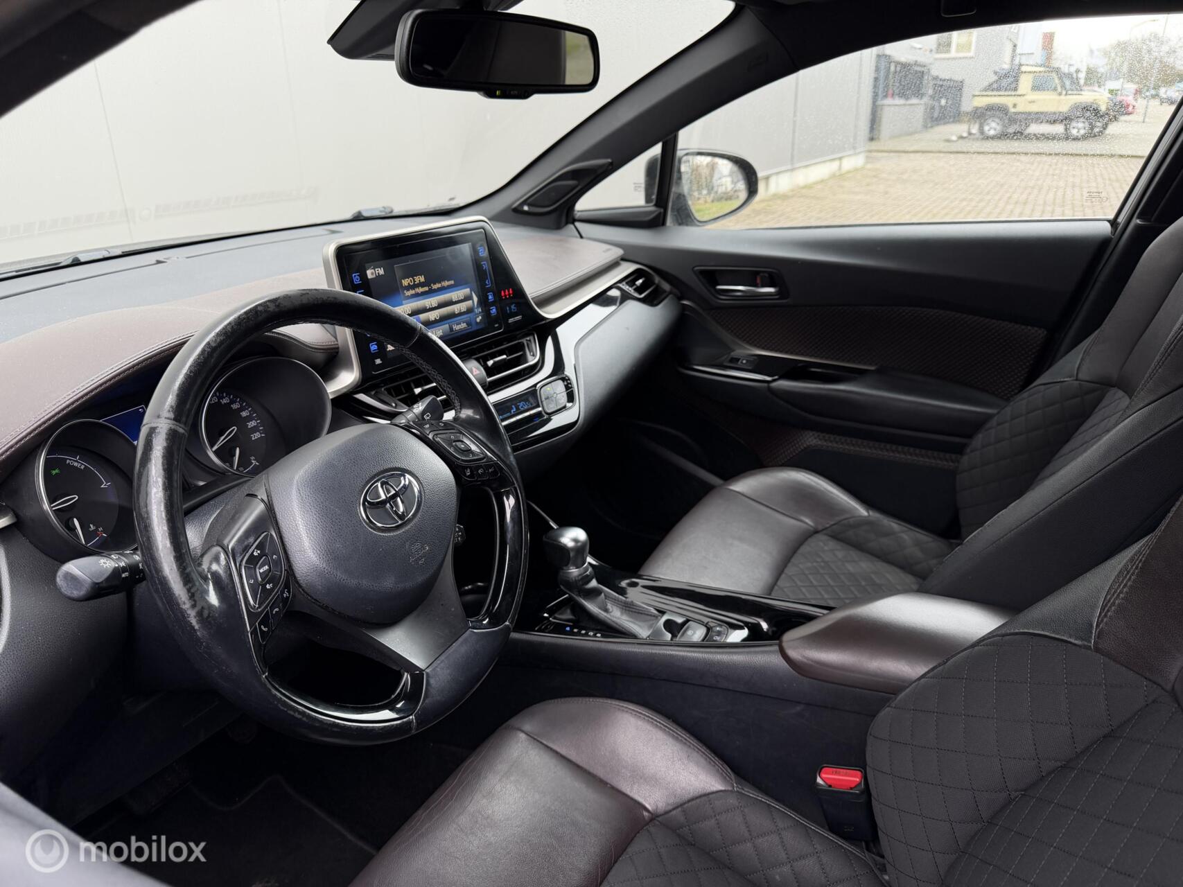 Foto van Toyota Toyota C-hr