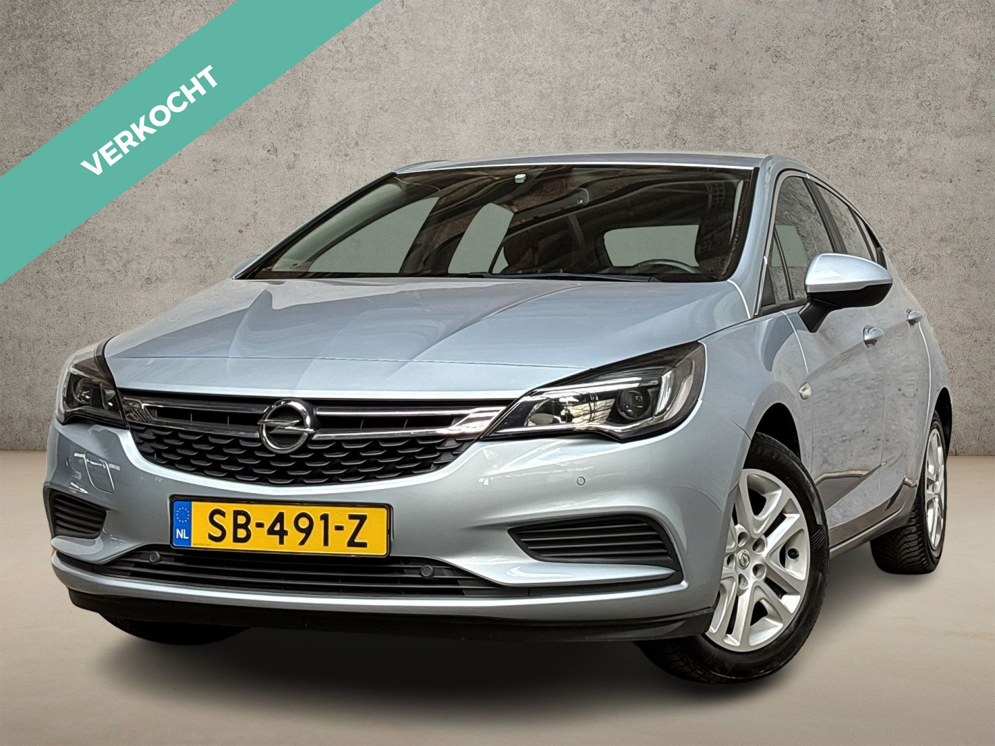 Opel Astra 1.0 Sport 2018 - voorkant