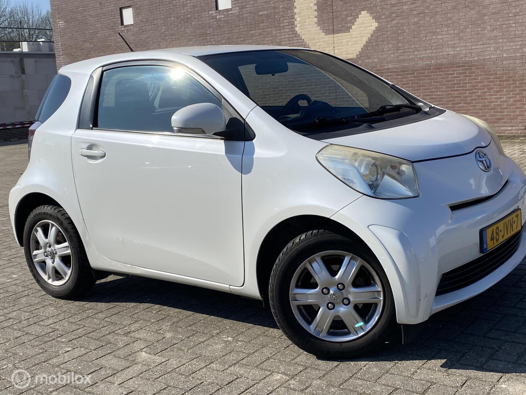 Foto van TOYOTA TOYOTA IQ